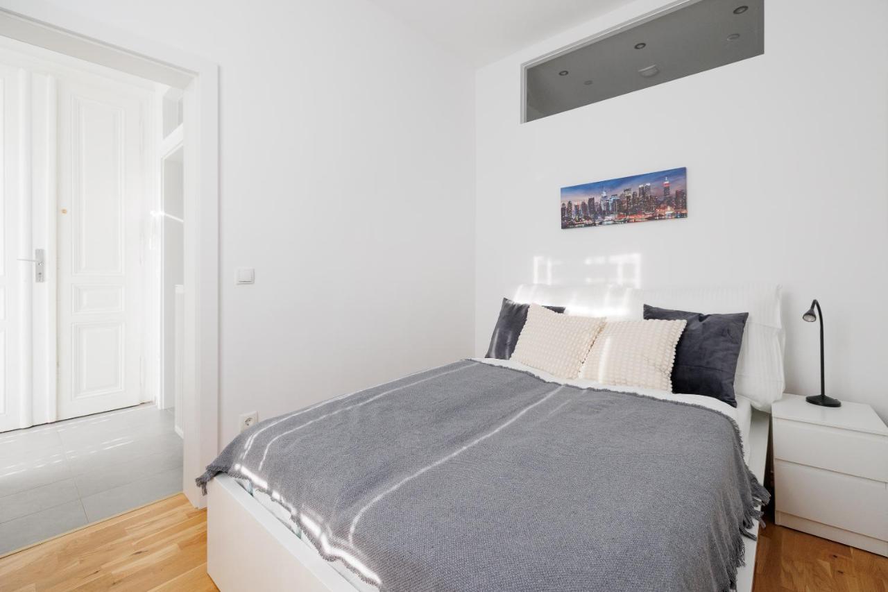 וינה Central City Apartment - 2 Bedroom With Netflix מראה חיצוני תמונה