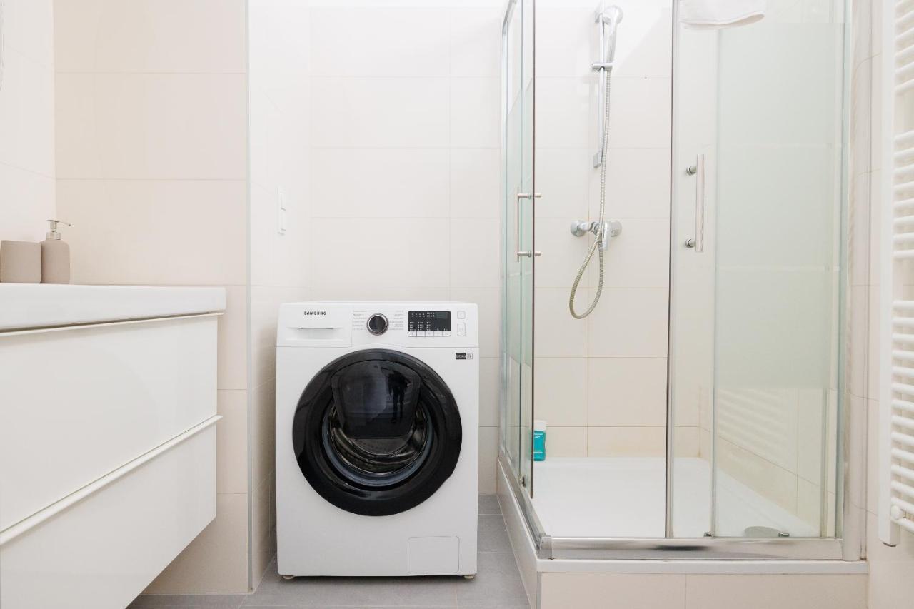 וינה Central City Apartment - 2 Bedroom With Netflix מראה חיצוני תמונה